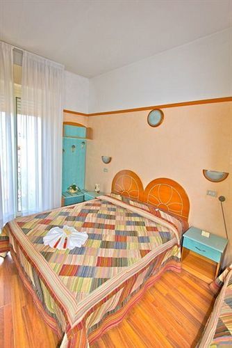 Britannia Hotel 3*
