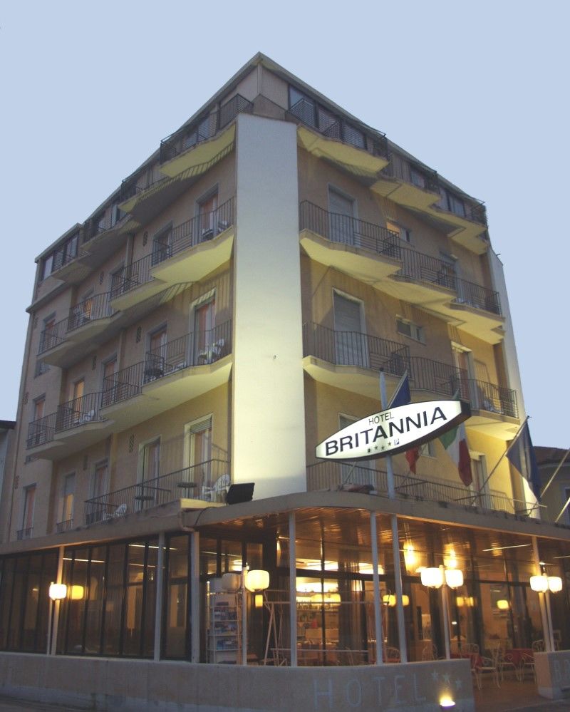 Britannia 3* Rimini
